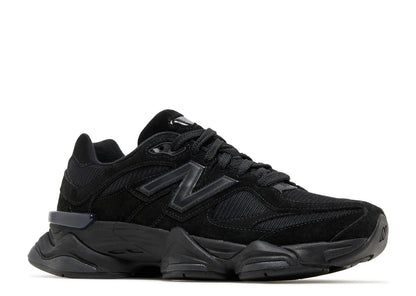 9060 Triple Black